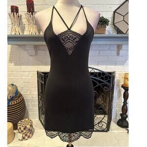 Mapale Women's Black Chemise Lace Accents Adjustable Straps S NWOT